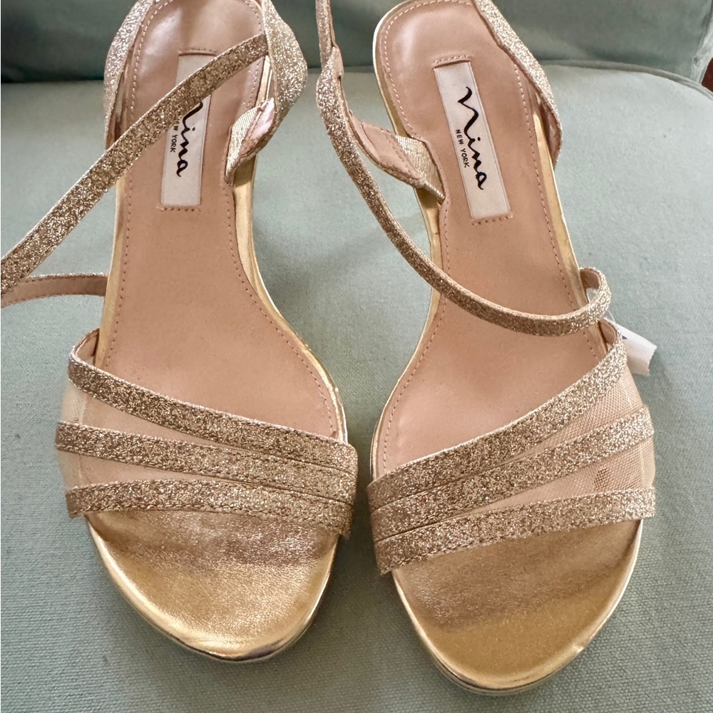 NINA Women's Nazima Open Toe Special Occasion Slingback Sandals Size: 7M